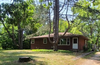 1871 N 30th St, Kalamazoo, MI 49048