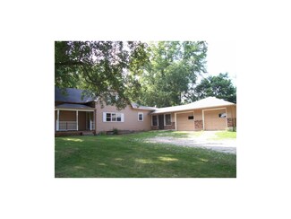 304 NE 115th St, Kansas City, MO 64155