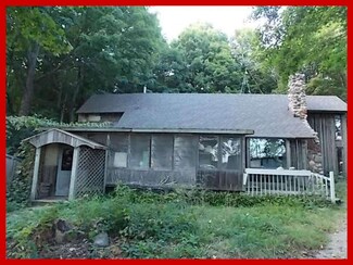 N6365 Christberg Rd, Johnson Creek, WI 53038