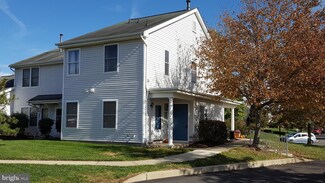 201 Bergen Dr, Cranbury, NJ 08512