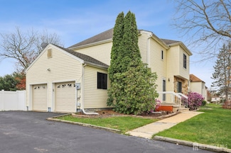 6 Schindler Dr S, Old Bridge, NJ 08857