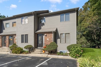 435 Scituate Ave, Cranston, RI 02921