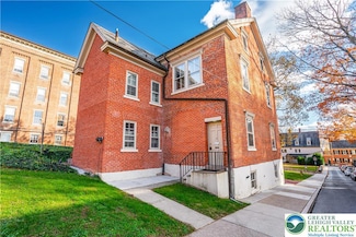 426 Heckewelder Place Unit 2, Bethlehem, PA 18018