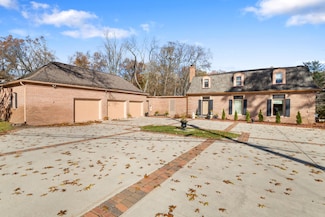 1818 Greenbriar Dr, Portage, MI 49024