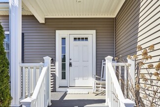 17 Cricket Ln Unit 28, Tyngsboro, MA 01879