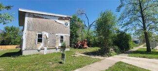 928 8th St SE, Cedar Rapids, IA 52401