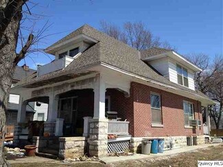 1022 N 2nd St, Quincy, IL 62301