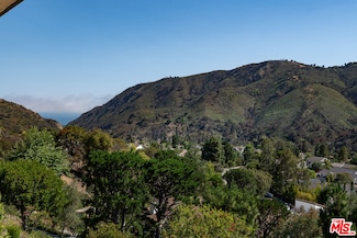 1774 Palisades Dr, Pacific Palisades, CA 90272