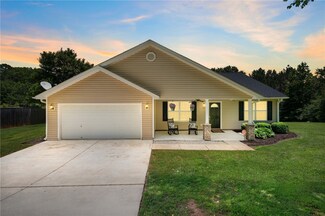 1237 Massey Rd, Pendleton, SC 29670