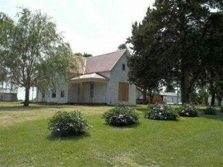 20781 212th St, Bloomfield, IA 52537