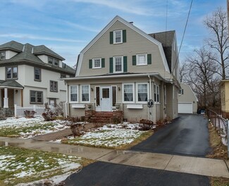 18 S Park Place, Longmeadow, MA 01106
