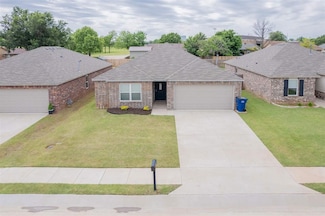 1804 N Carnley St, Stillwater, OK 74075