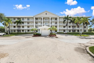 6073 Balboa Cir, Boca Raton, FL 33433