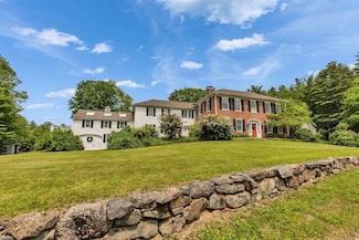 160 Old Stagecoach Rd, Bennington, NH 03442
