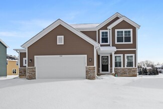 2365 Dunewood St, Portage, IN 46368
