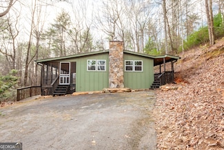 387 Hester Gap Rd, Cleveland, GA 30528