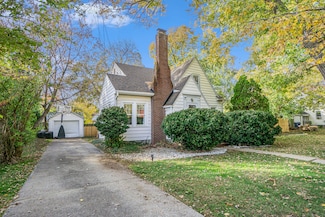 1225 Stamford Ave, Kalamazoo, MI 49048