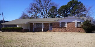3418 Old Greenwood Rd, Fort Smith, AR 72903