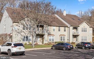 302B Harwood Ct, Mount Laurel, NJ 08054