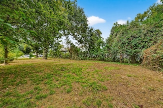 4647 Maggie St, Houston, TX 77051