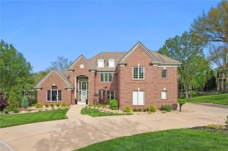 11305 Canterbury Ct, Leawood, KS 66211