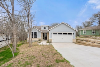106 Halawa Ct, Bastrop, TX 78602