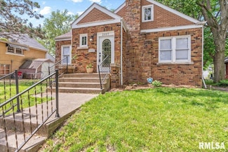 2557 S 6th St, Springfield, IL 62703