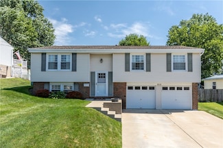 214 Winslow Dr, Oakdale, PA 15071