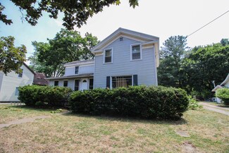 227 2nd Ave, Three Rivers, MI 49093