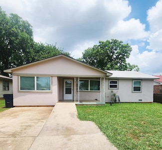 220 220 N G, Duncan, OK 73533