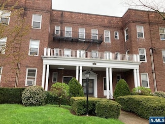 995 Teaneck Rd Unit 3N, Teaneck, NJ 07666