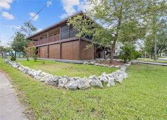 1950 NW 19th St, Crystal River, FL 34428