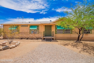 6670 N Desert View Dr, Tucson, AZ 85743