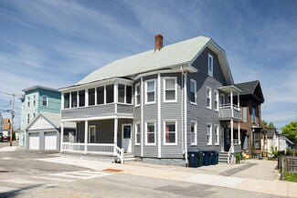 20 Crescent St, Biddeford, ME 04005