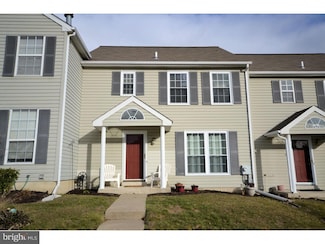 131 Village Dr, Schwenksville, PA 19473