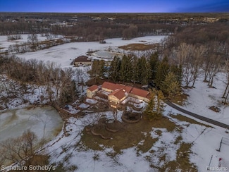 7255 E Baldwin Rd, Grand Blanc, MI 48439