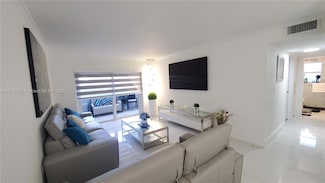 6095 W 18th Ave Unit S105, Hialeah, FL 33012