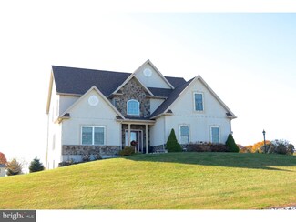 250 Trolley Ct, Mohrsville, PA 19541