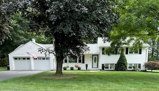 29 Jeffrey Dr, Wallingford, CT 06492