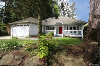 3012 NE 176th St, Lake Forest Park, WA 98155