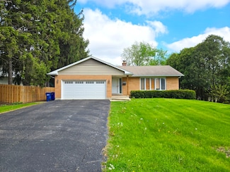 1223 Westhaven Dr, Wheaton, IL 60189