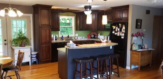 410 High St NE, Elkader, IA 52043