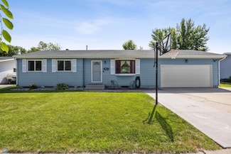 901 7th St W, West Fargo, ND 58078