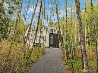 9243 NE Spargur Loop Rd, Bainbridge Island, WA 98110