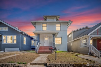914 23rd Ave, Seattle, WA 98122