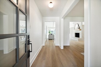 10911 Olympia Dr, Houston, TX 77042