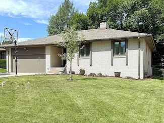6314 S 44th St, Omaha, NE 68107