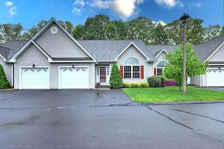 30 Prosperity Ct Unit 25, Southington, CT 06489