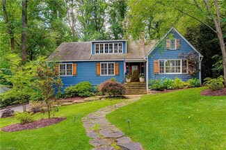 1845 Meadowbrook Dr, Winston Salem, NC 27104