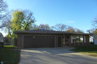 406 Webster St, Lisbon, ND 58054